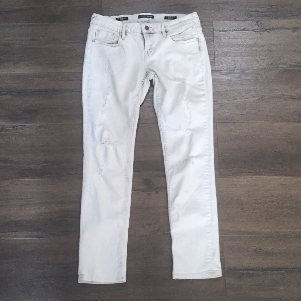 ‎Vigoss the Thompson Tomboy Distressed White Jeans